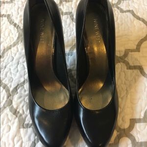 Nine West Black Size 9 Heel